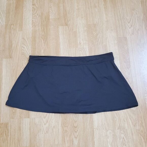Anne Cole Plus Size Swim Skirt size 24W in Black. - Picture 3 of 13
